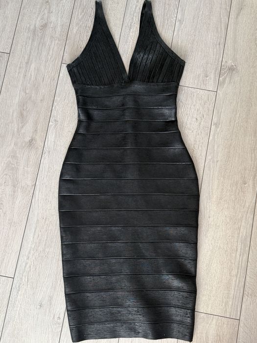 Бандажна сукня Boohoo, S-M