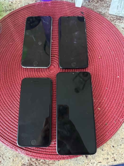 Smartfony iphone i samsung