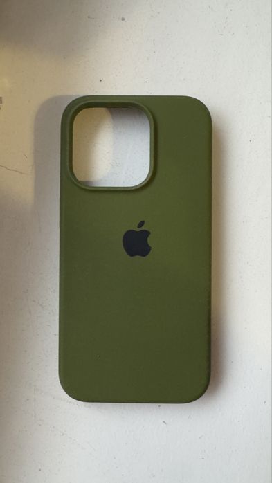 Продам чехол на iphone 15 pro