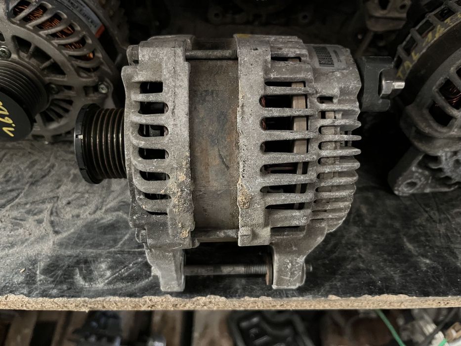 Alternator 1.6 DCI Renault Trafic III Vivaro B 231009096R