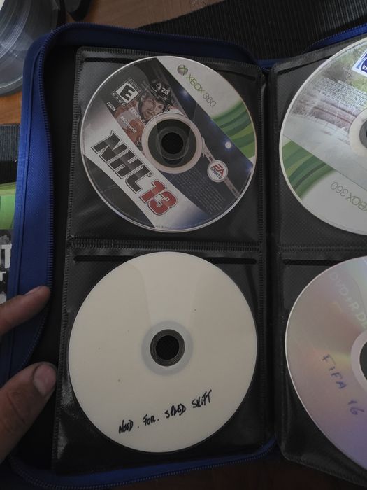 Lote 2x Xbox 360 (Fat + E) + 3 Comandos + Jogos Vários (GTA V, COD, Forza)