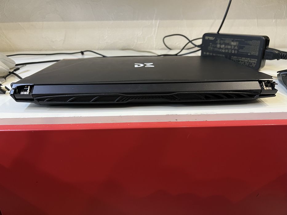 Ноутбук Dream Machines Clevo (15ua17)