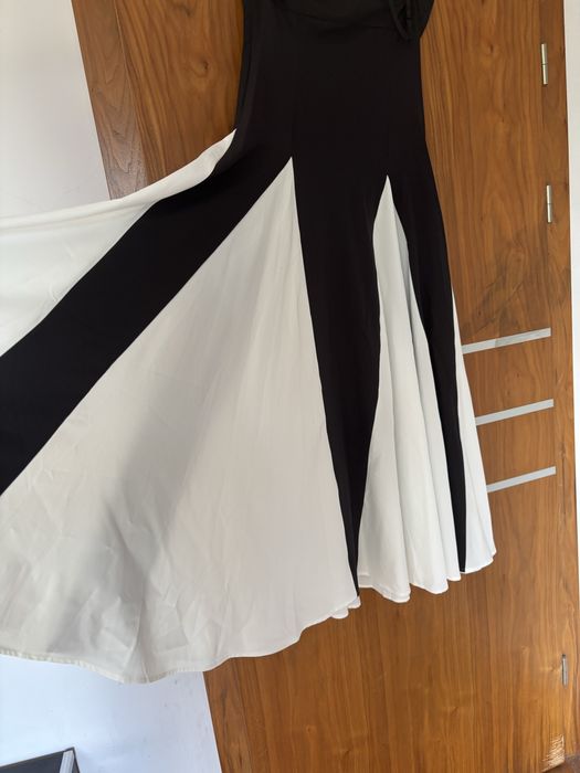 Sukienka Commense r.S biało czarna