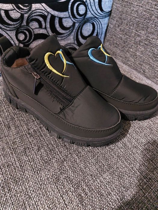 Зимові якісні дутики