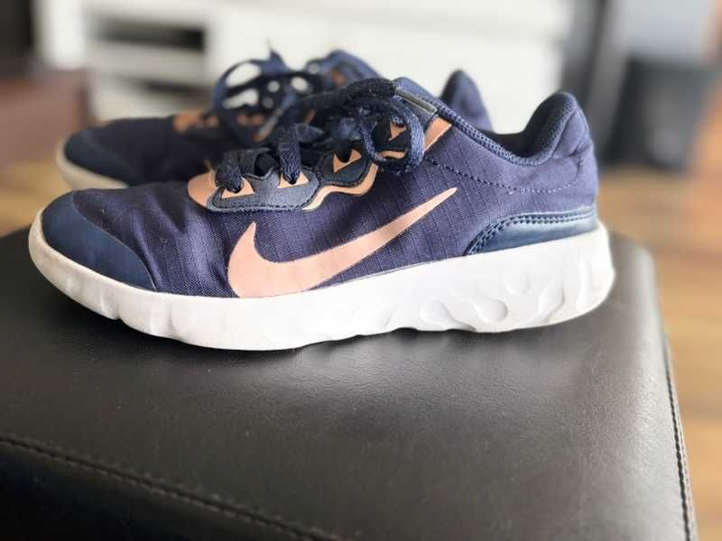Buty nike rozm 37,5