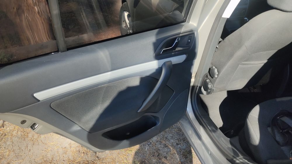 Продам недорого гарну Шкоду Октавію 2011 року. Дизель.