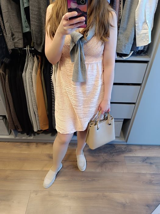 Letnia sukienka w kolorze brzoskwiniowym, Mohito, M