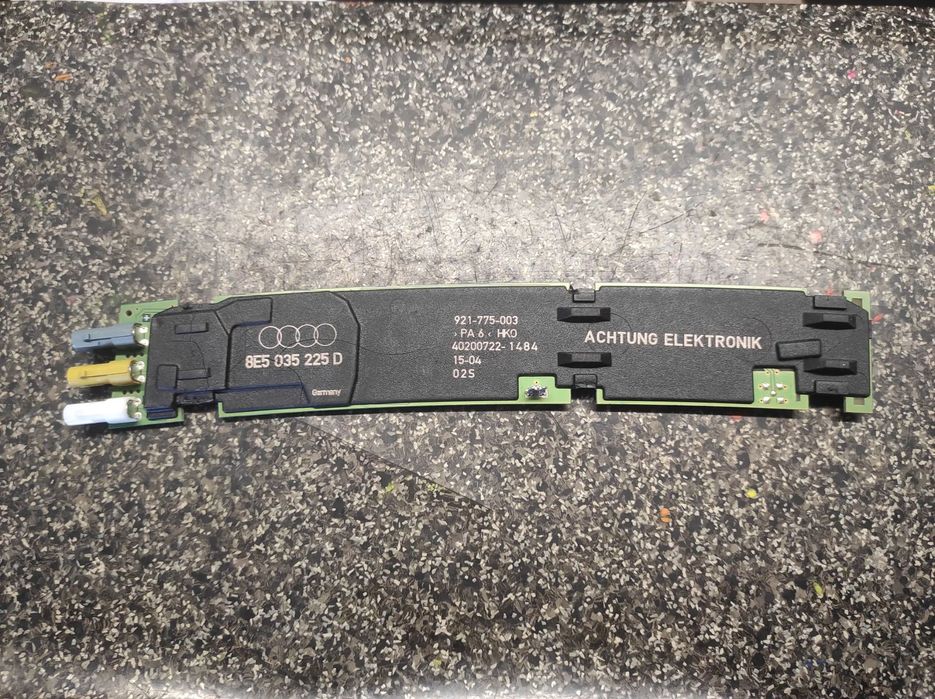 8E5035225D WZMACNIACZ RADIA MODUŁ AUDIO ANTENY AUDI A4 B6 B7 WYSYŁKA !!!!!