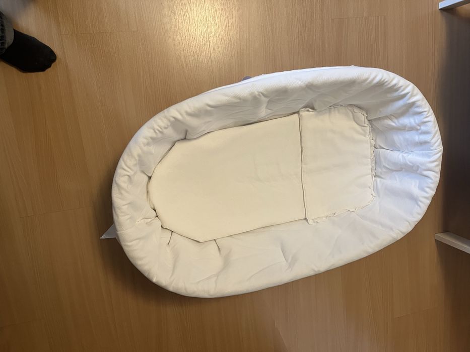 Cesta em verga branca para bebé dm bom estado