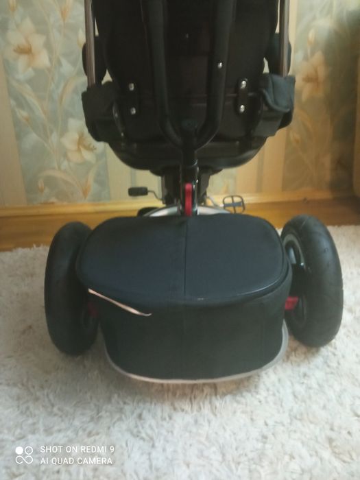 Велосипед Tilly Cayman батьківською ручкою.