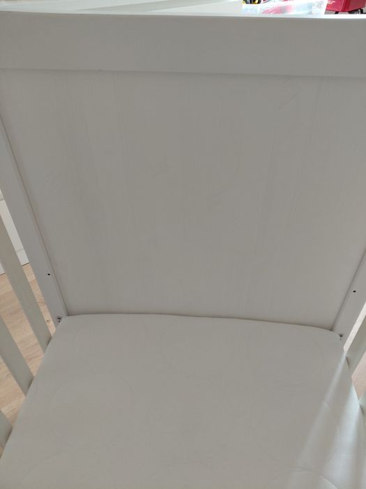 Cama berço de grades