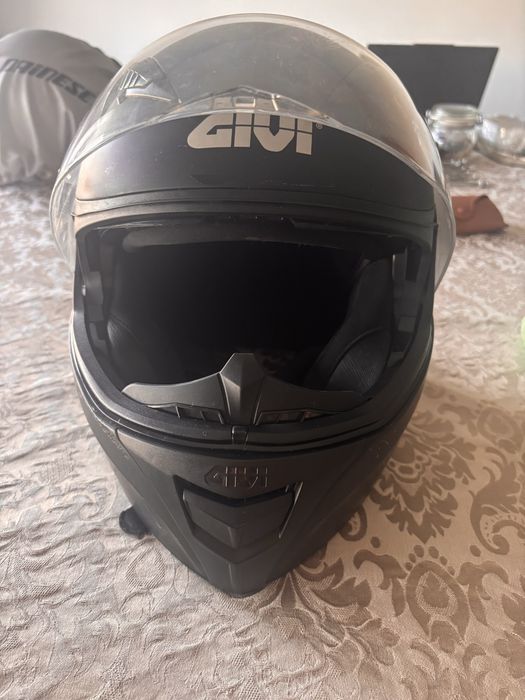Capacete  usado preto da Givi
