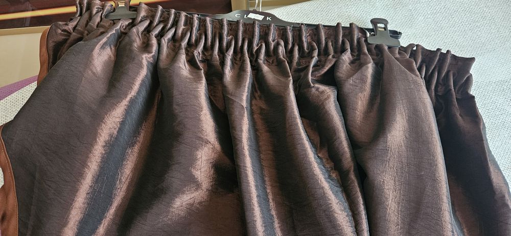 Trójkątne ala zasłony