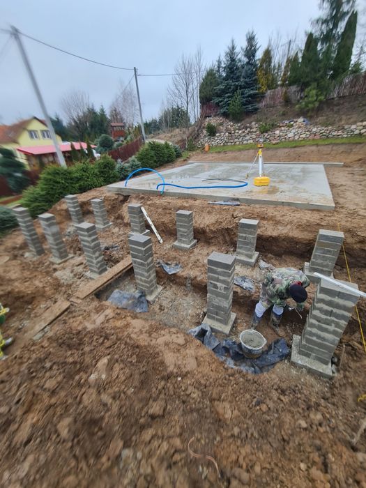 Płyty fundamentowe , kanalizacja , szamba , izolacja fundamentów