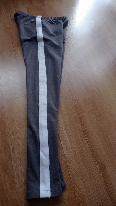 Legginsy z lampansami Reserved 152