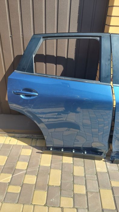 Двери на Мазду сх 5 2021