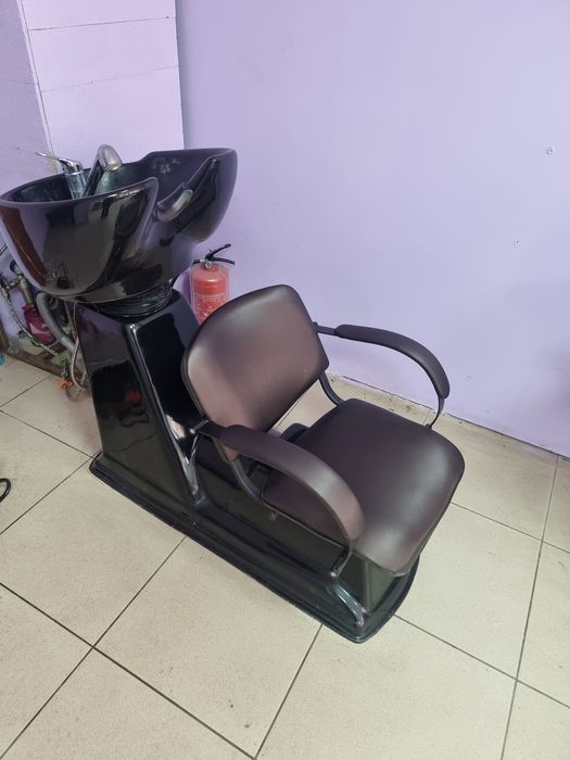 Продам Перукарню