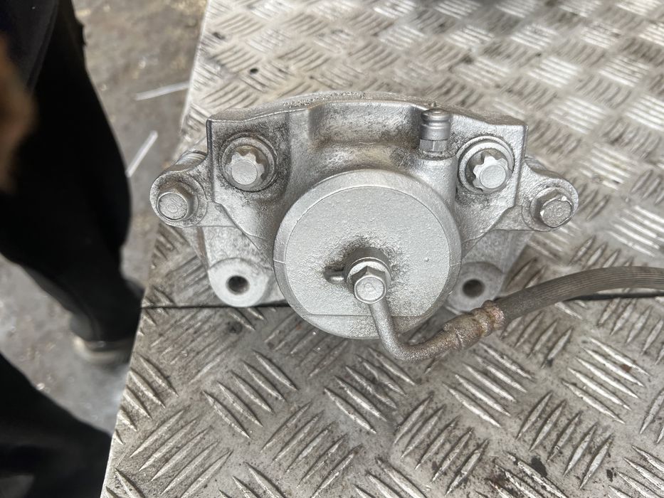 Суппорт передний киа к5 год 12 kia k5