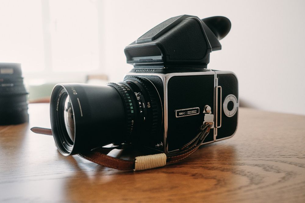 Hasselblad 500C + Zeiss Distagon 50mm + Sonnar 150mm + acessórios