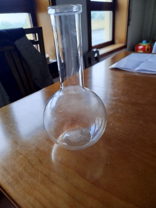 Balão de química em vidro antigo