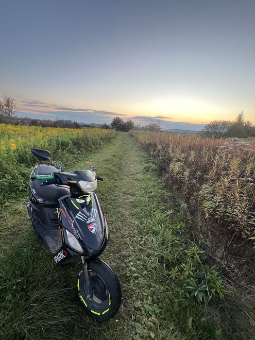 скутер Spark 125 стан як на фото