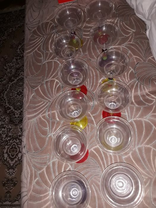 Kielichy plastikowe 12 sztuk