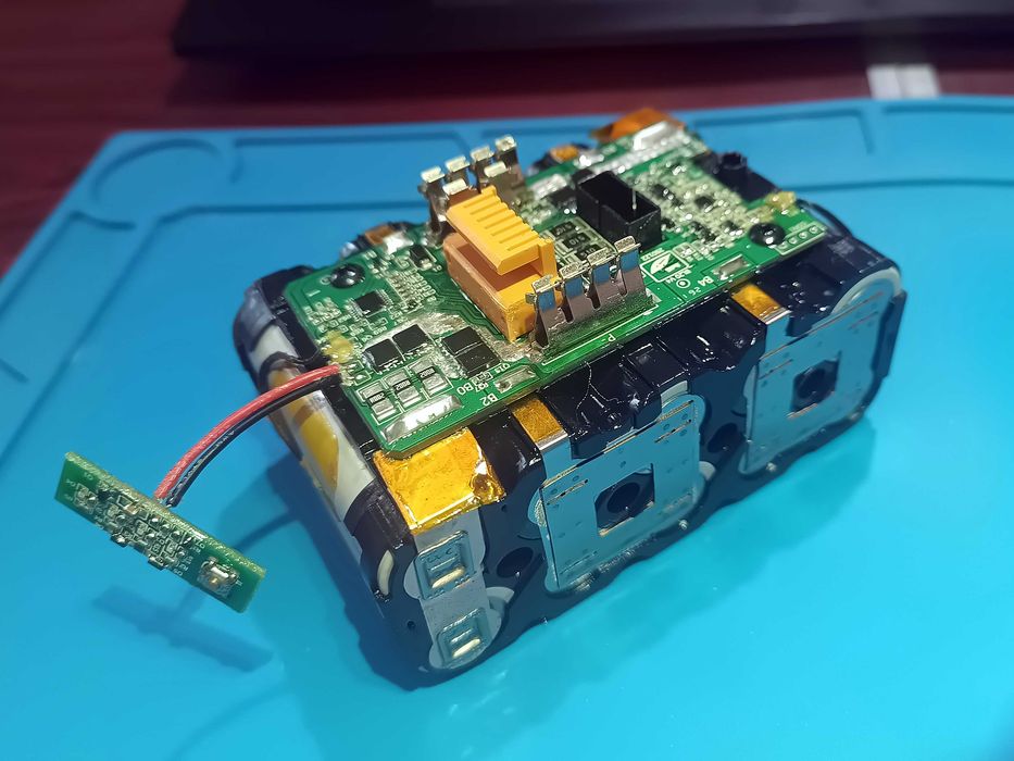 Акумулятор 8Ah типу Макита (Makita) на Таблесс Ampace INR21700-JP40 (професійна збірка)
