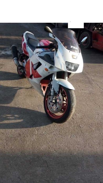 Mota Yamaha fzr 1000