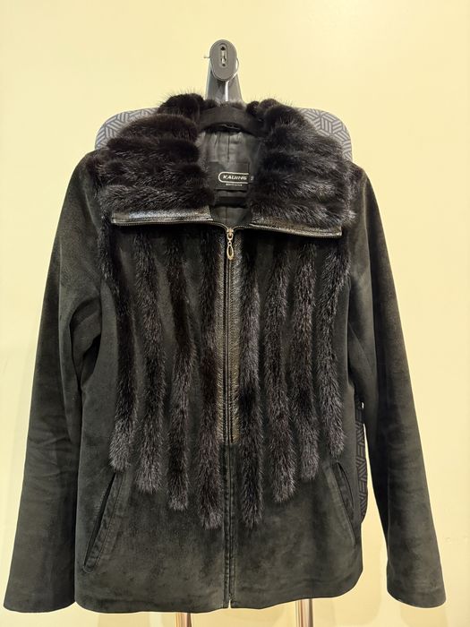 Замшева куртка L з норковими вставками