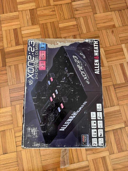 Mesa de Mistura Allen & Heath Xone:23 (Mixer DJ)