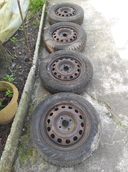 jantes 14 ferro 4x100 C/ Pneus novos 175/65 Honda Nissan Citroen
