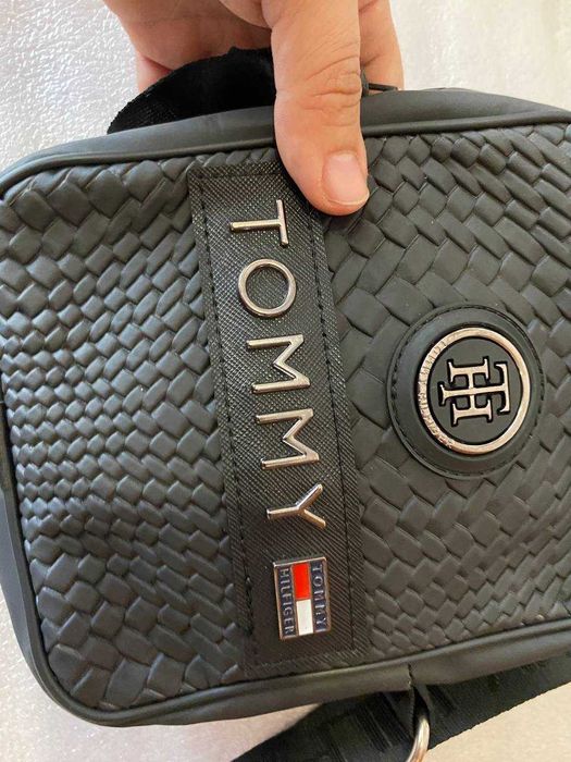 Сумочка  Tommy Hilfiger . Мужская сумка. Сумка через плечо.
