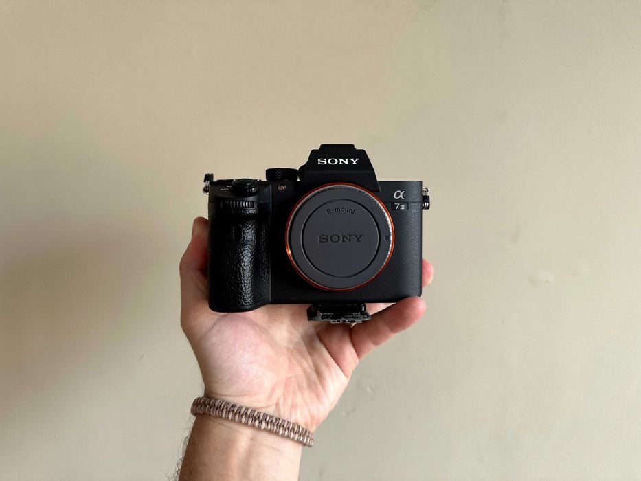 Sony alpha 7 iii + 28-70mm f/3.5-5.6. Garantia e seguro de 2 anos!