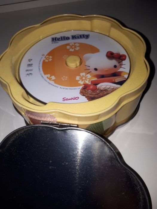 Dvd hello kitty em estojo metalico