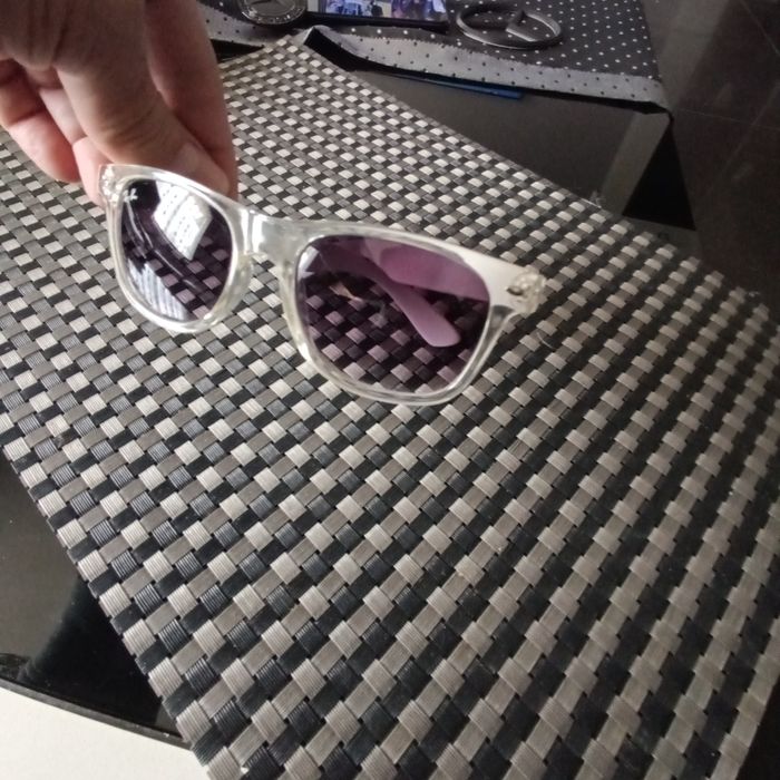 Piękne okulary przeciwsłoneczne RayBan