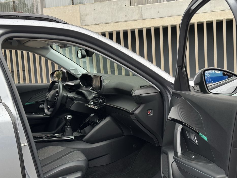 Peugeot 2008 Allure **58000kms** ÚNICO DONO / NACIONAL
