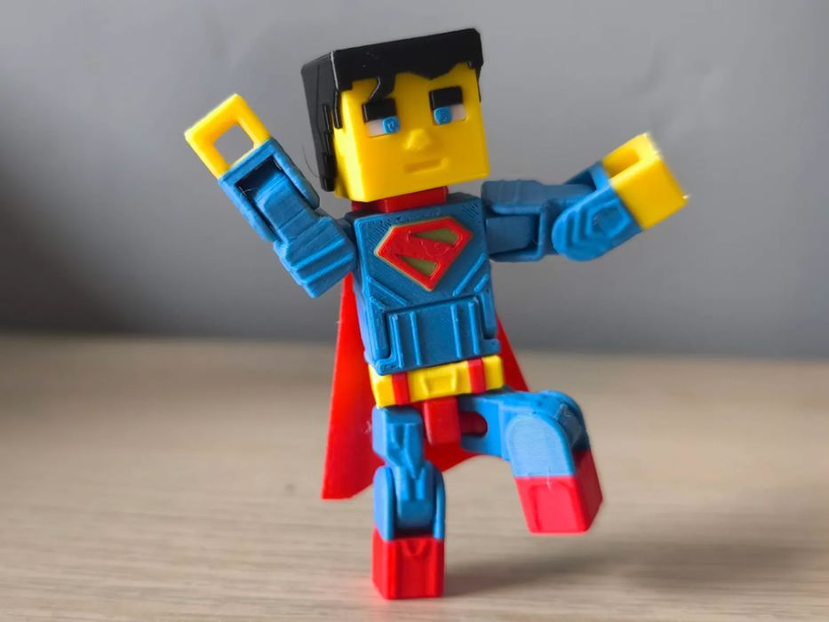 Minecraft-Style Articulated Superman64751239425795120