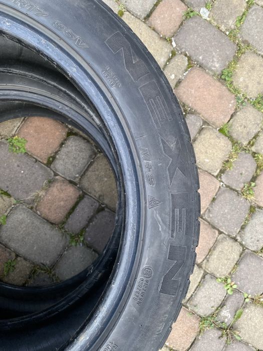 Автошини  215/50/17 NEXEN WlNGUARD зима протектор 6-7 мм