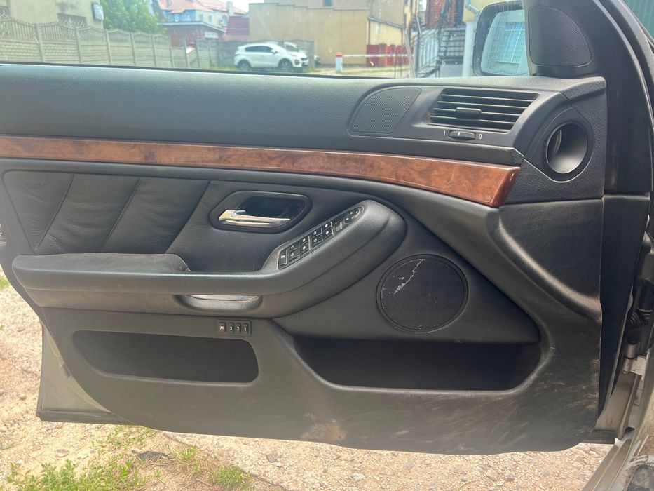 Продам BMW E39 535