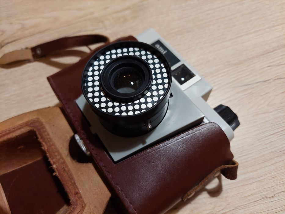 Aparat fotograficzny Ami 66 z okresu PRL