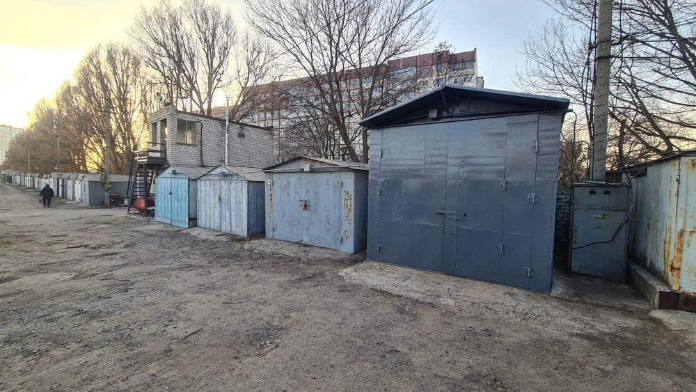 Продам металлический гараж КАРАВАН