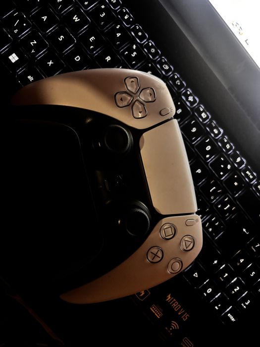 продам джойстик пс5