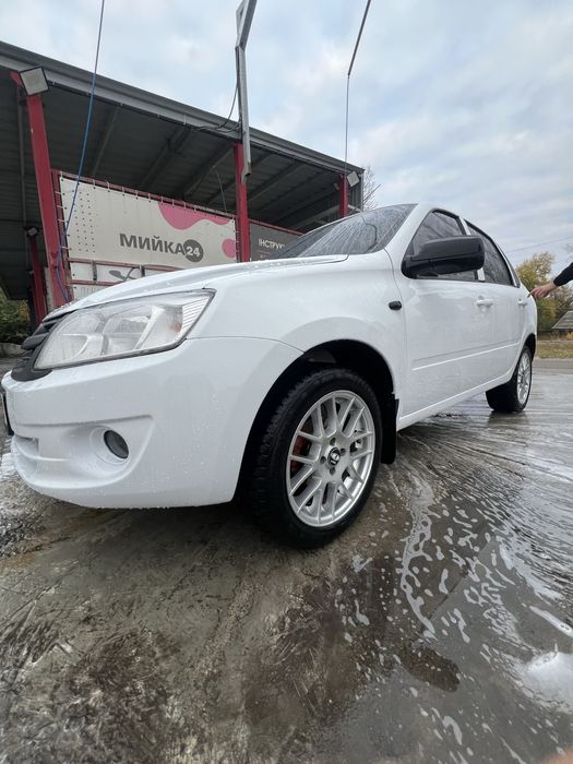 Продам Ладу Granta 2013року