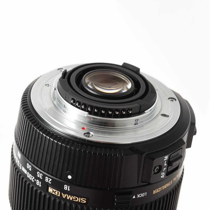 Об'єктив Sigma Zoom 18-200mm f/3.5-6.3 II DC OS HSM для Nikon 13324310