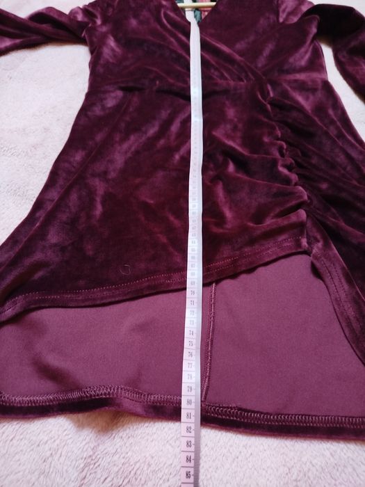 Welurowa sukienka Olavoga m