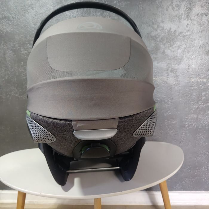 Cybex cloud T+ grey 360°