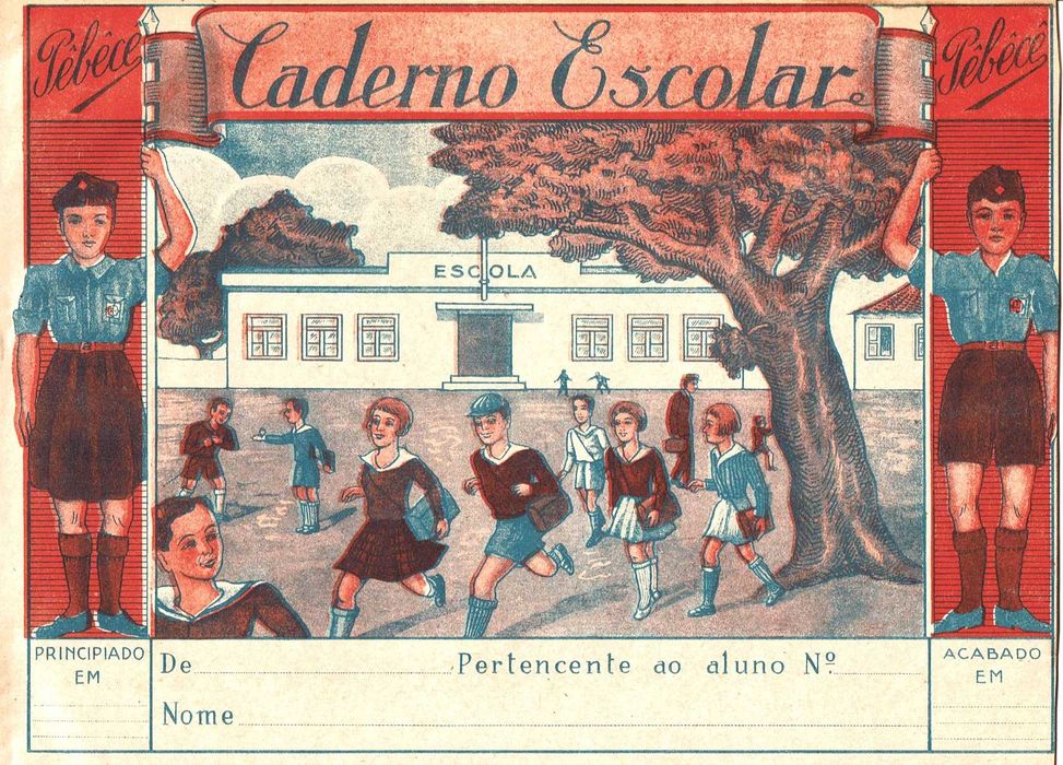 2 Cadernos escolares antigos da Mocidade Portuguesa - anos 50
