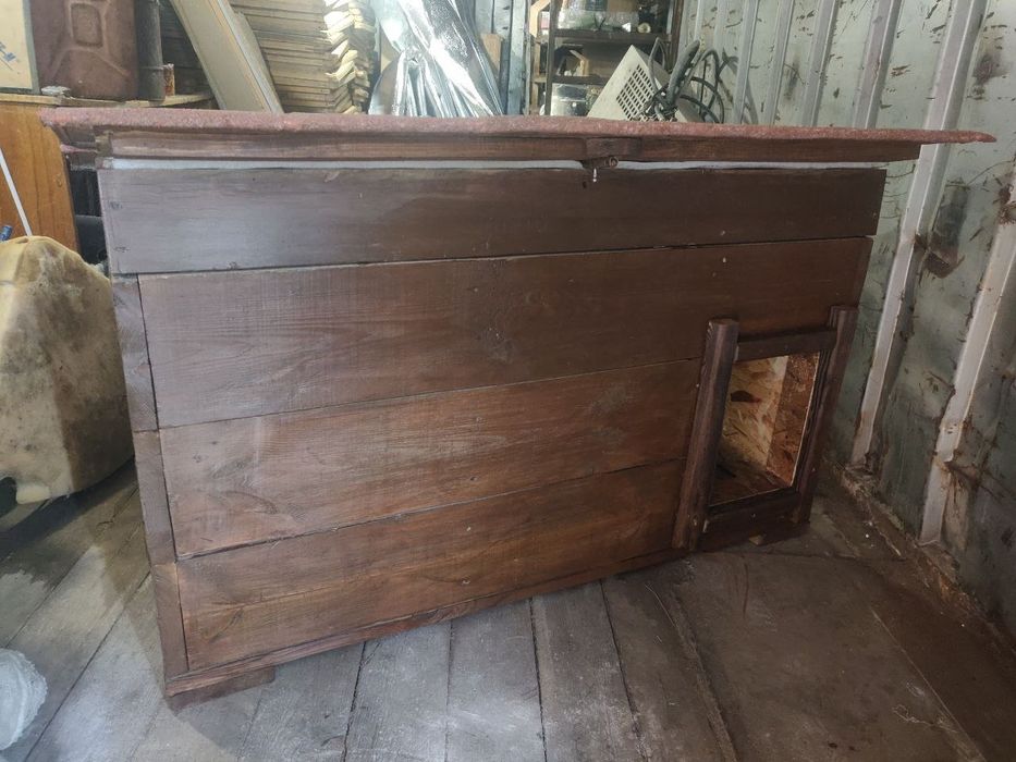 Собачья будка утепленная