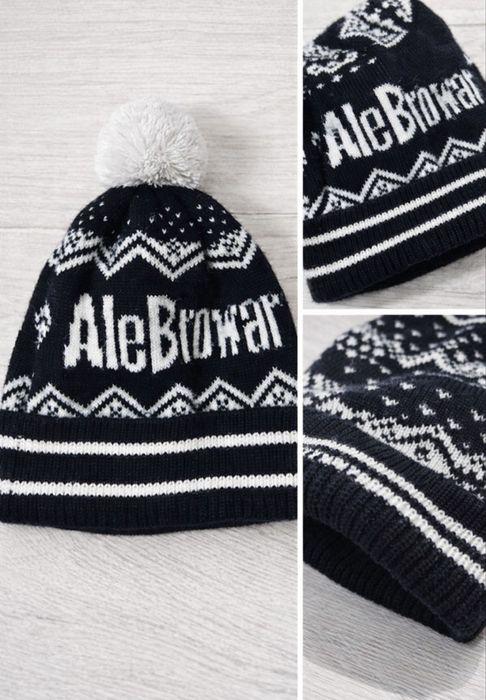 Czapka zimowa czarna z pomponem AleBrowar unisex ciepła stan bdb