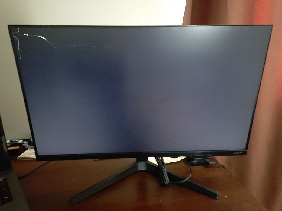 Монітор Samsung 27 дюймів F27T350FHI під ремонт на запчастини